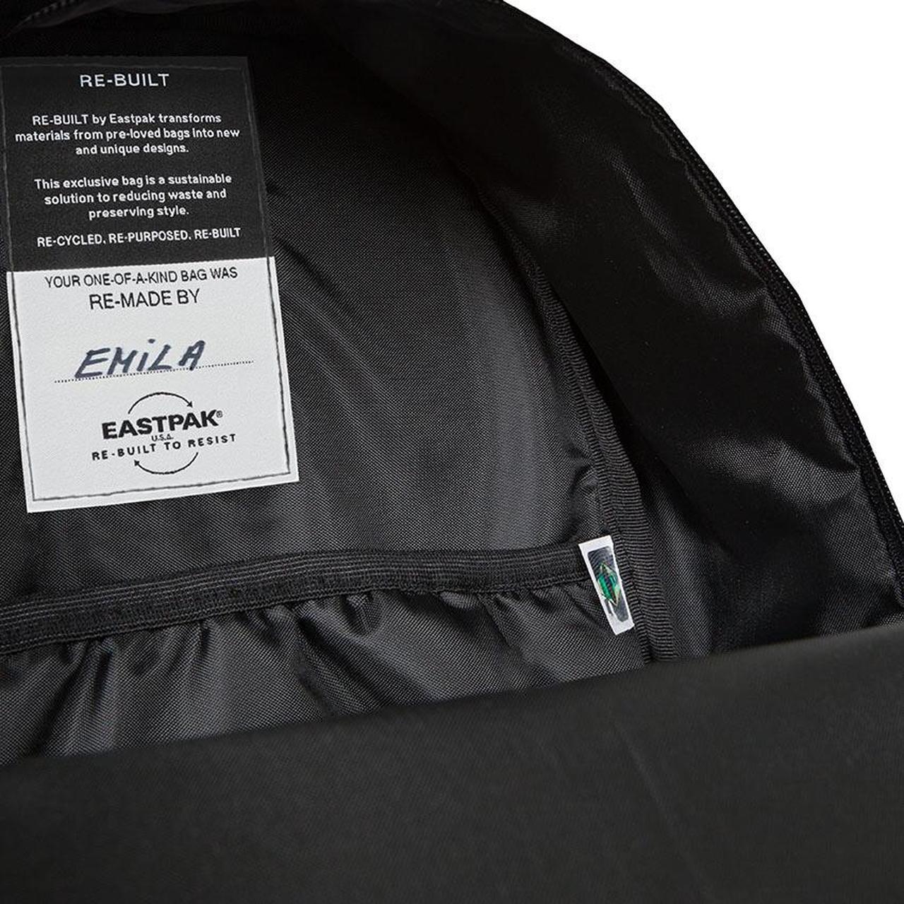 Eastpak Men's Grey and Green Bag (3)