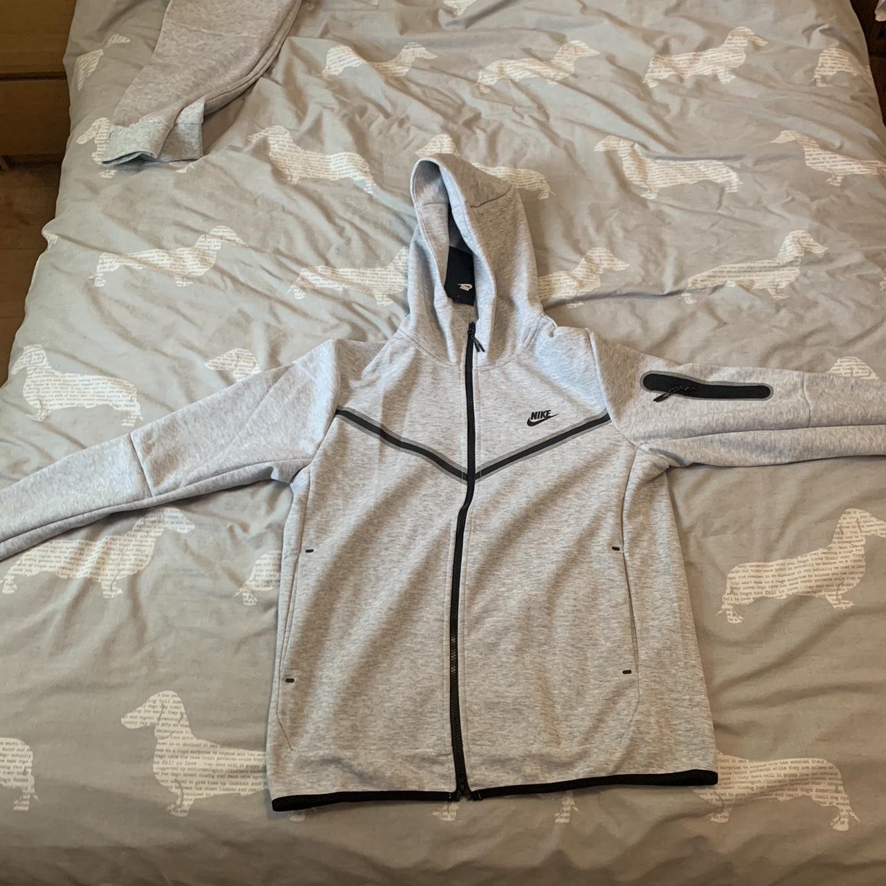 old season grey tech fleece