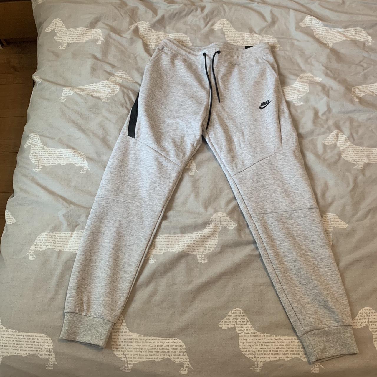 old season grey nike tech fleece top and bottom... - Depop