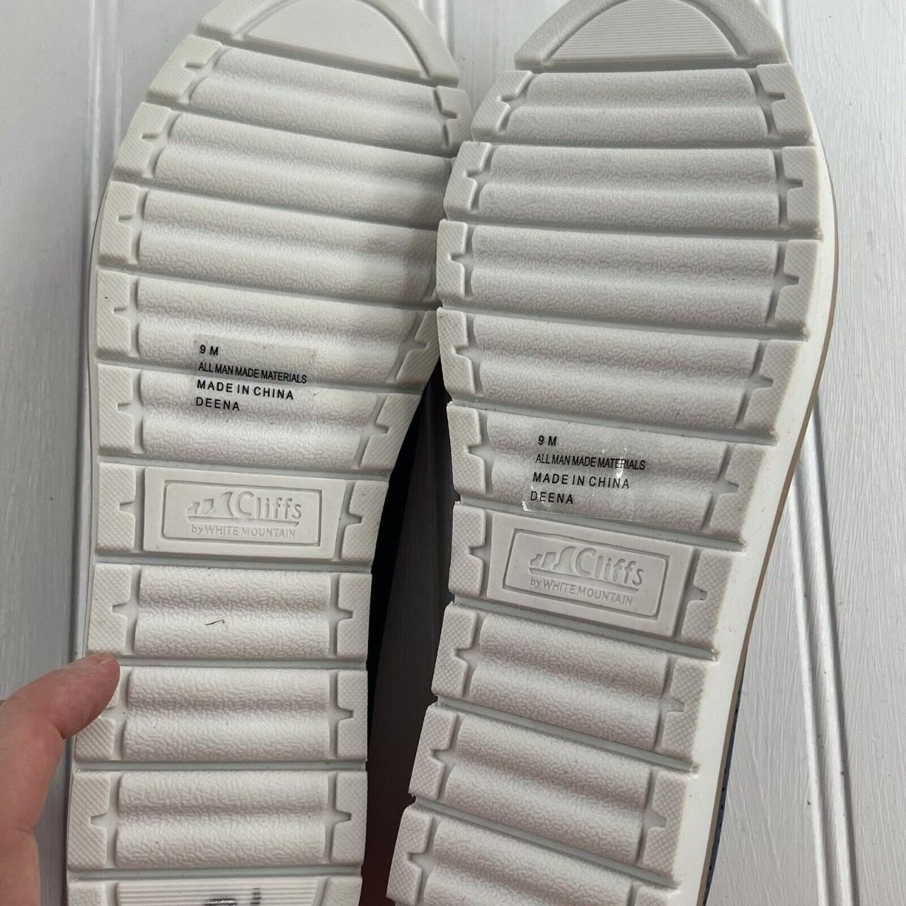 Cliffs by White Mountain Slip On Shoes size 9 womens... - Depop