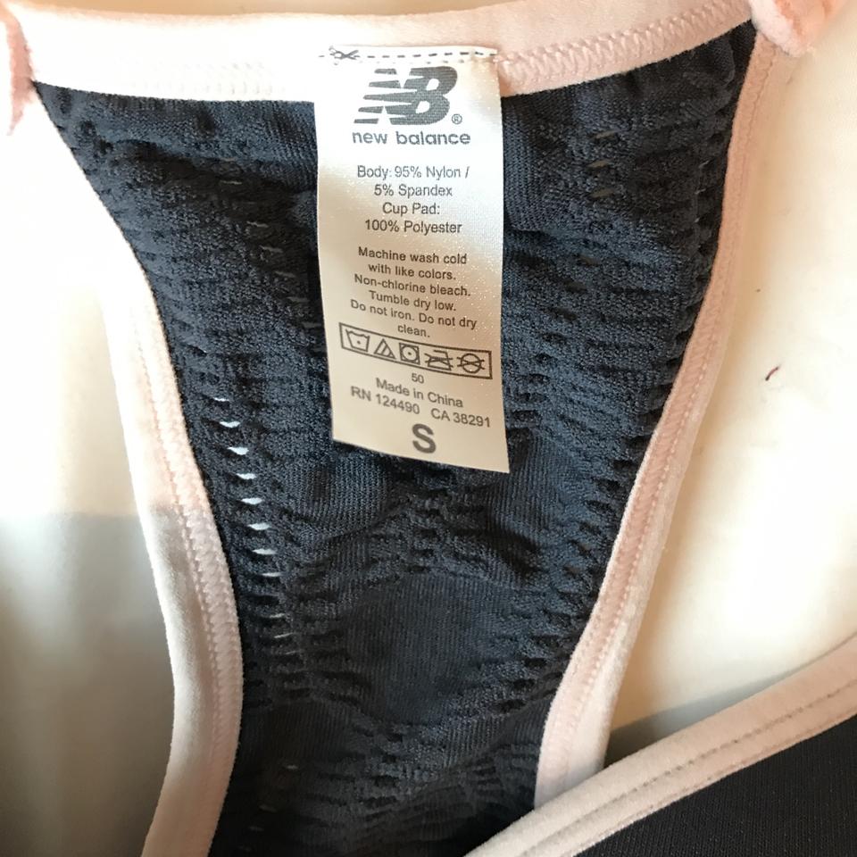 New balance cupped sports bra in small. I would - Depop