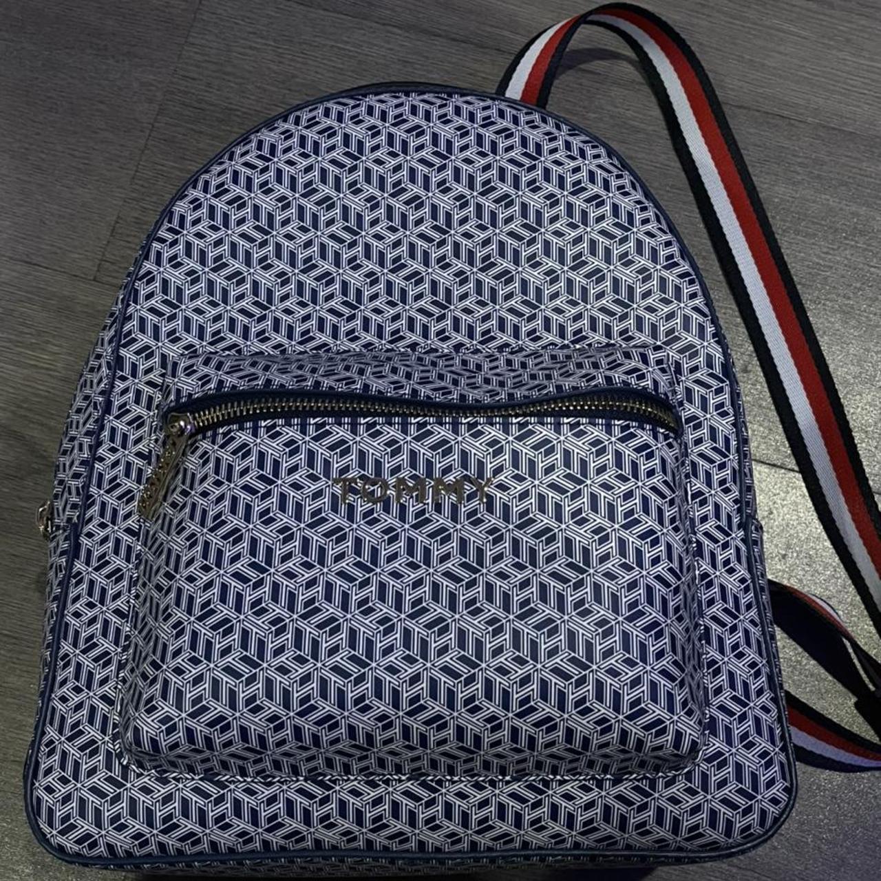 Iconic tommy 2025 backpack monogram