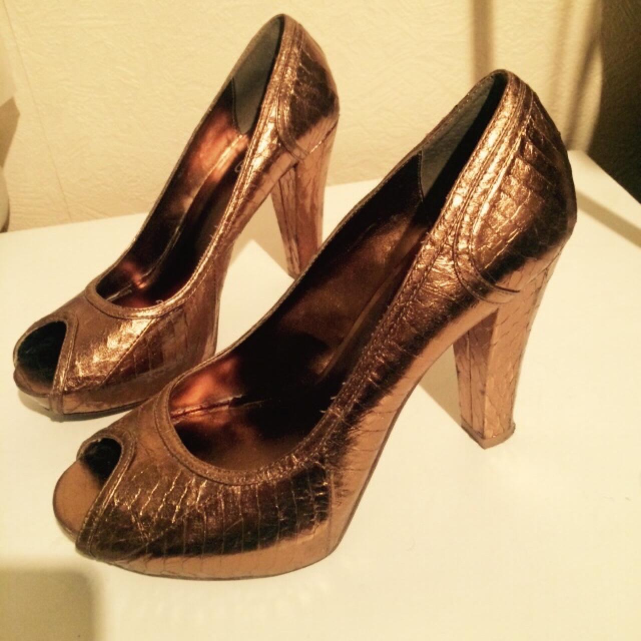 Aldo platform copper peep toe heels. Size 4. 15