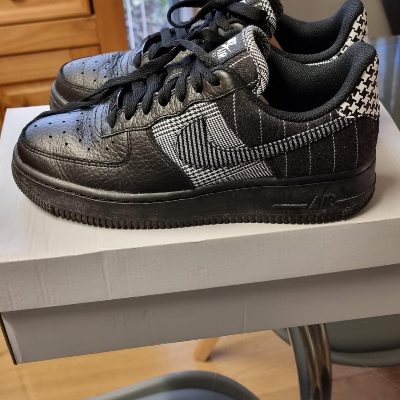 Air Force Low Size Uk Only Worn Once Black And Depop