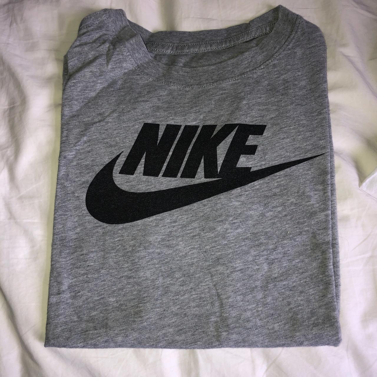 mens dark grey nike t shirt