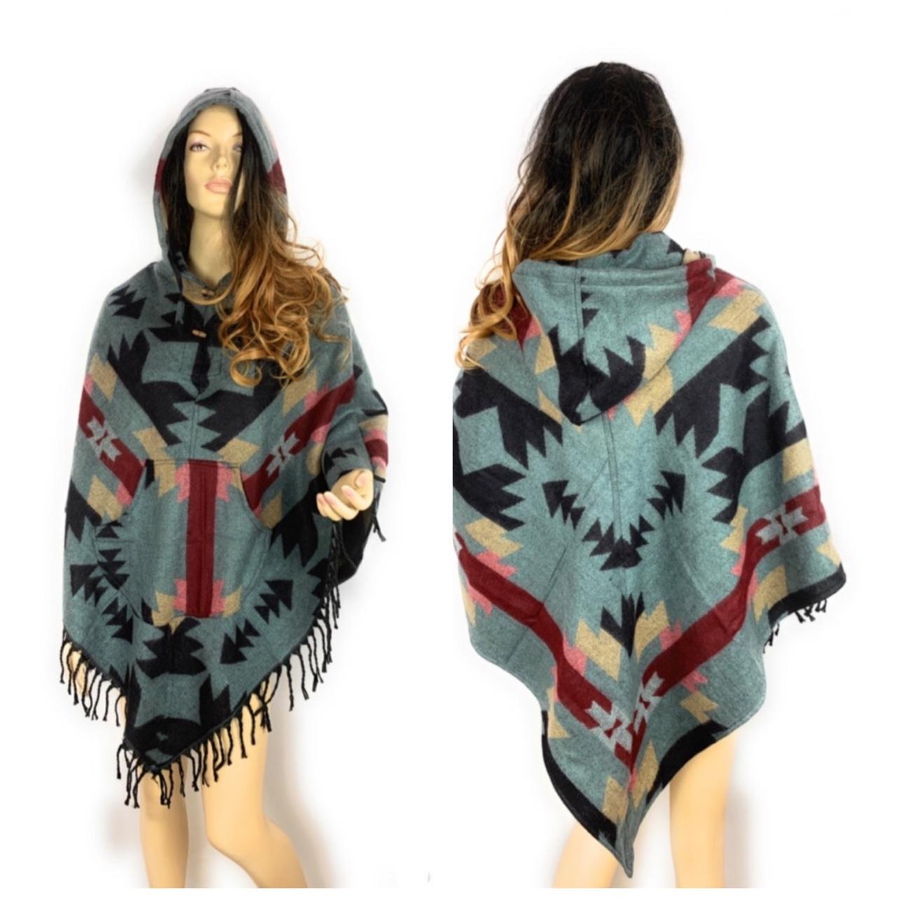 This beautifully woven poncho is the perfect piece - Depop