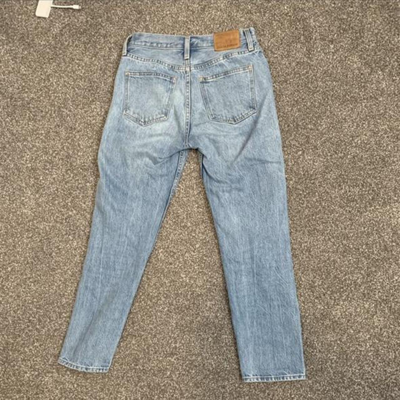 Denim form jeans from Aritzia. Regular $128. In mint... - Depop