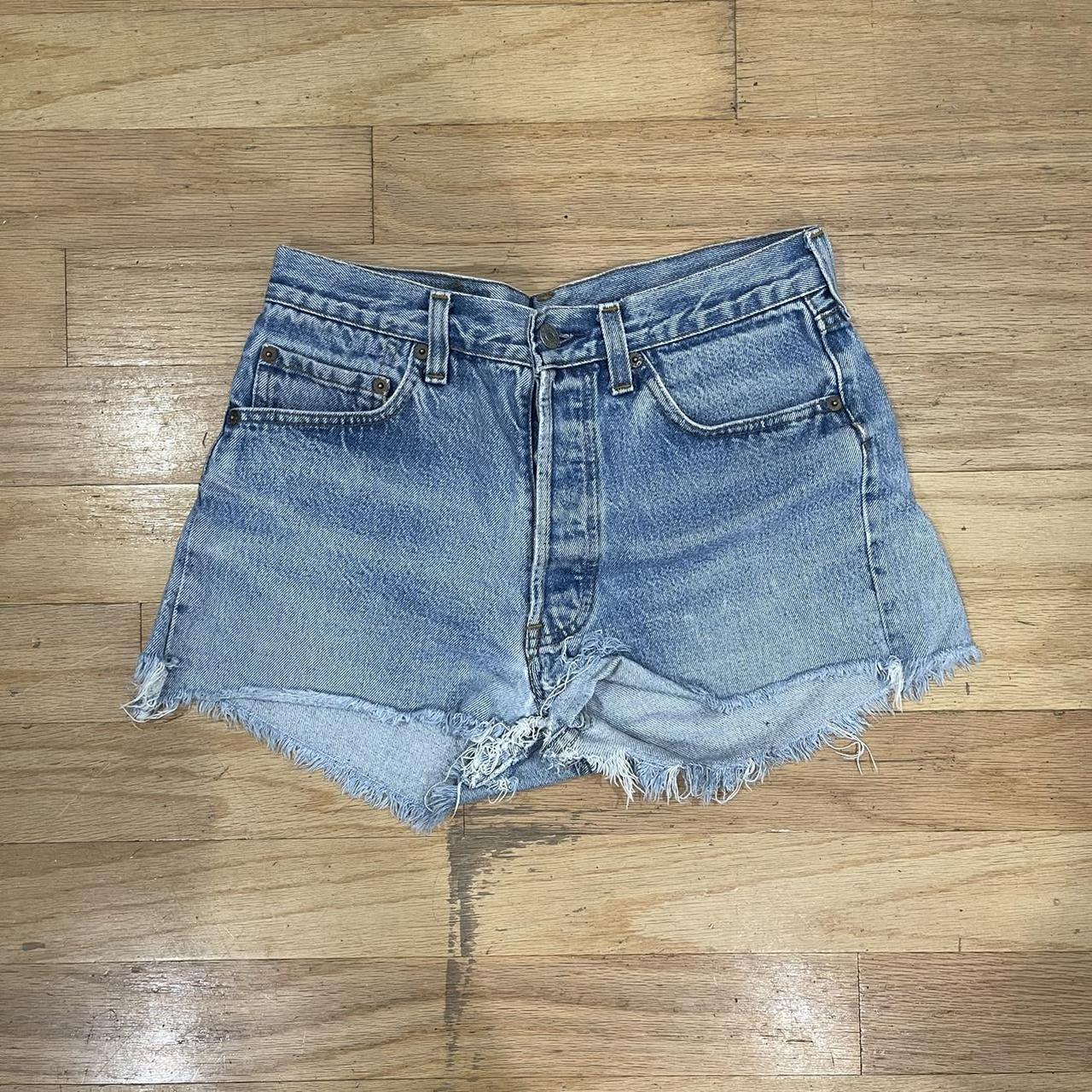 classic levi shorts