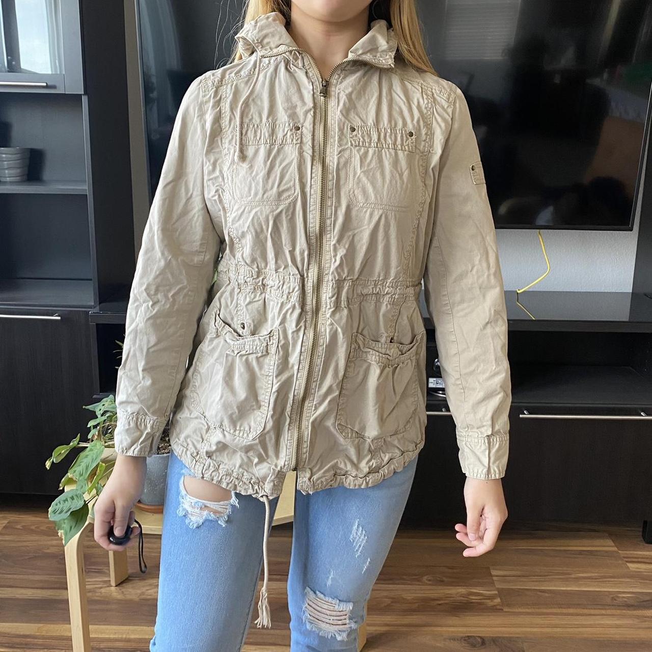 Ladies beige outlet utility jacket