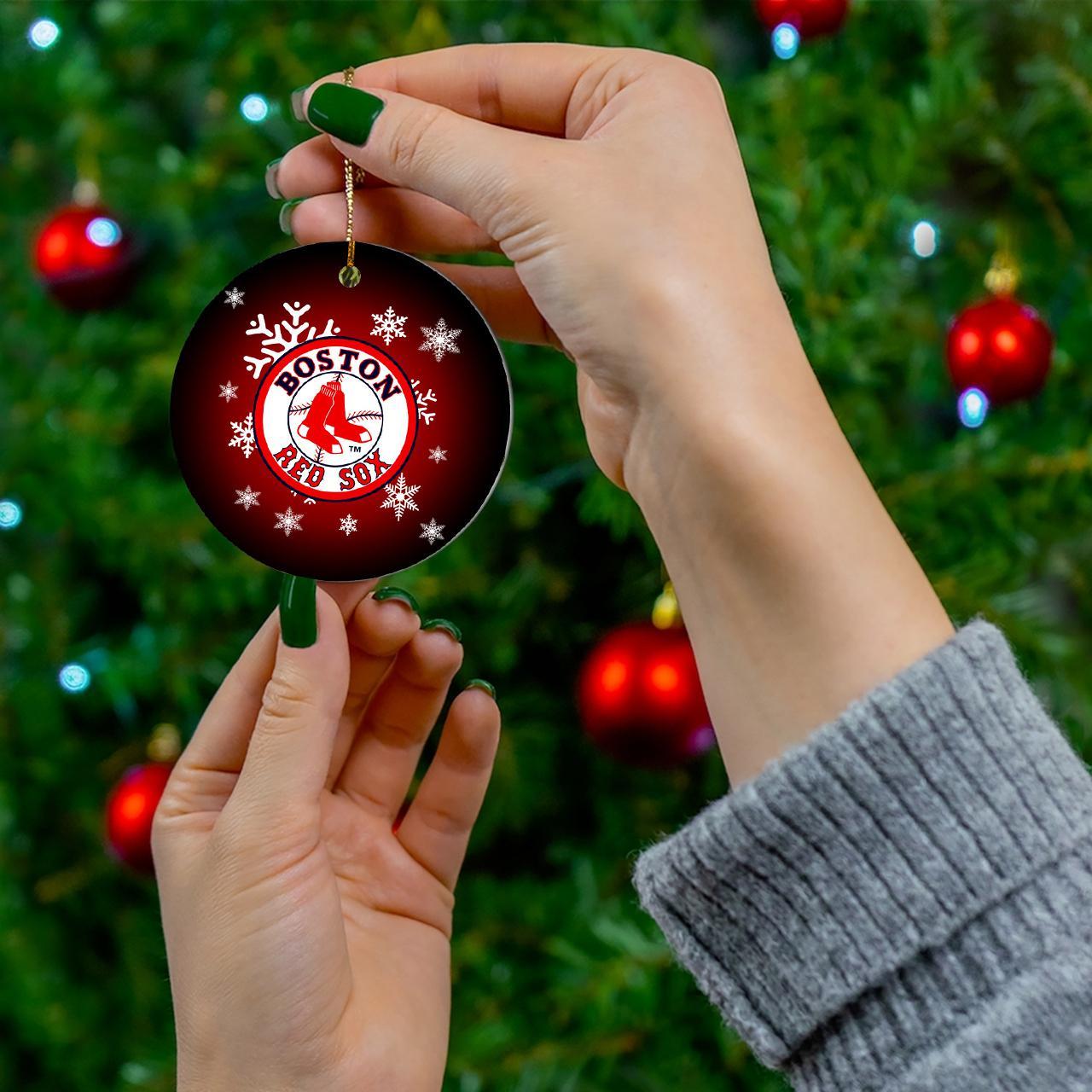 Boston Red Sox Merry Christmas Circle Ornament T-shirt All Size VN299