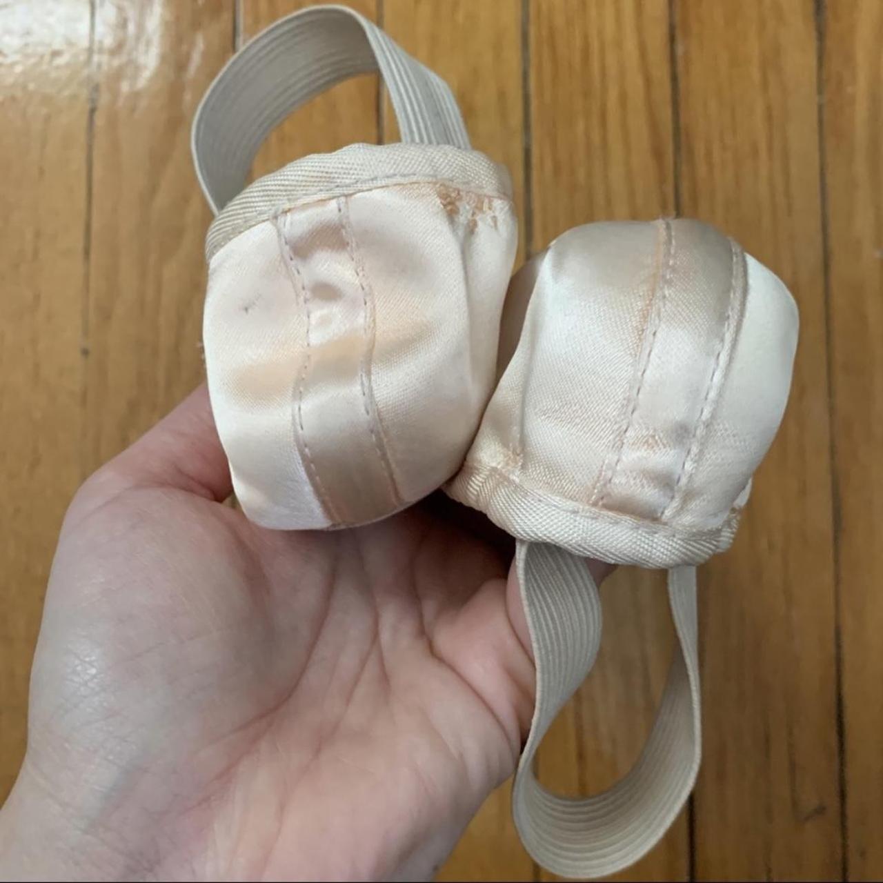 Bloch Heritage 5.5X pointe shoes During my... - Depop