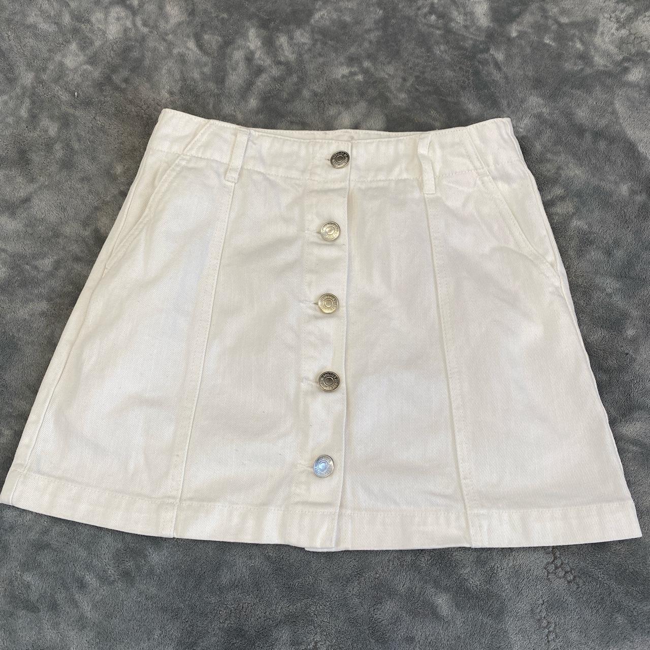 Forever 21 Women's White Skirt | Depop