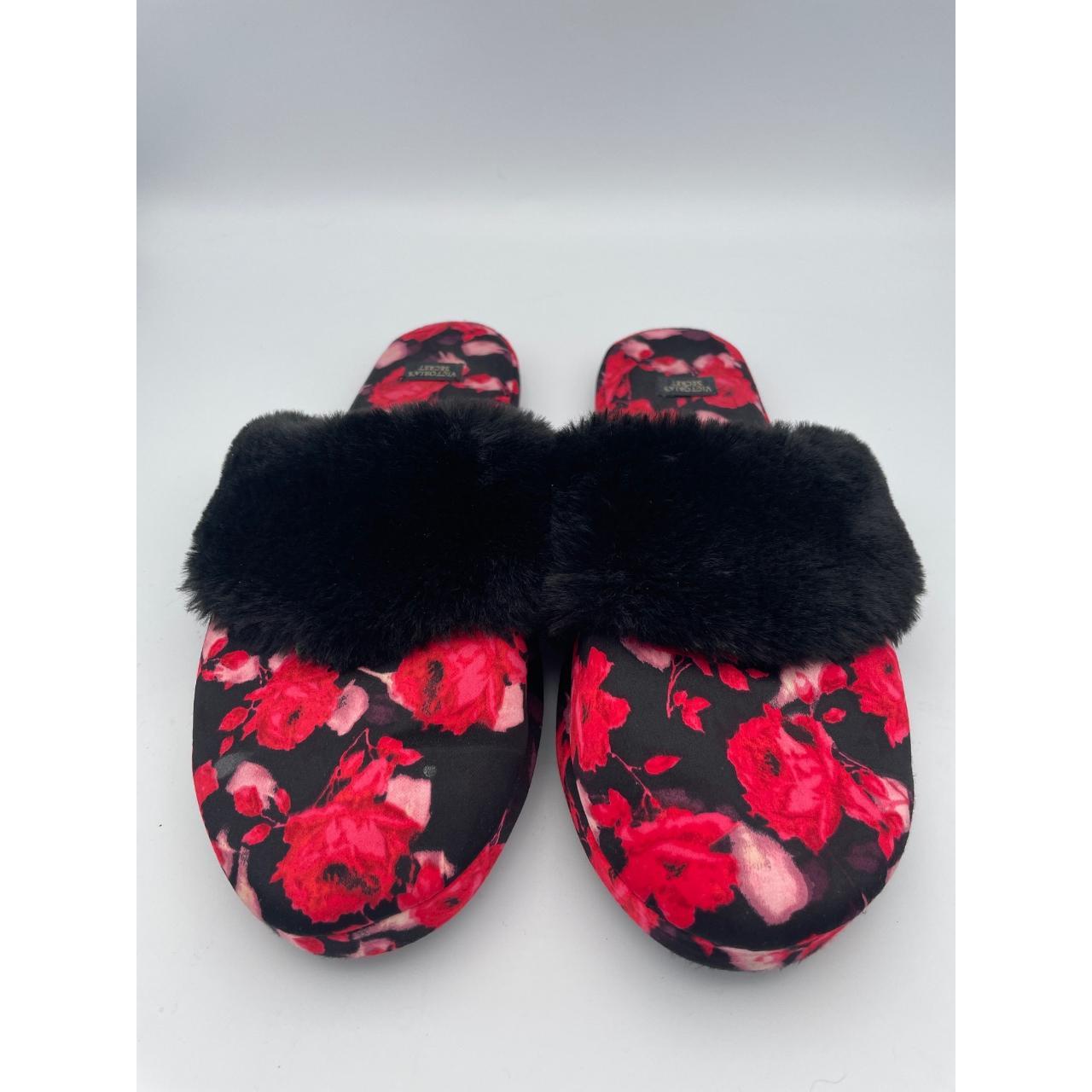 Victoria's Secret Women's Black and Red Slippers | Depop