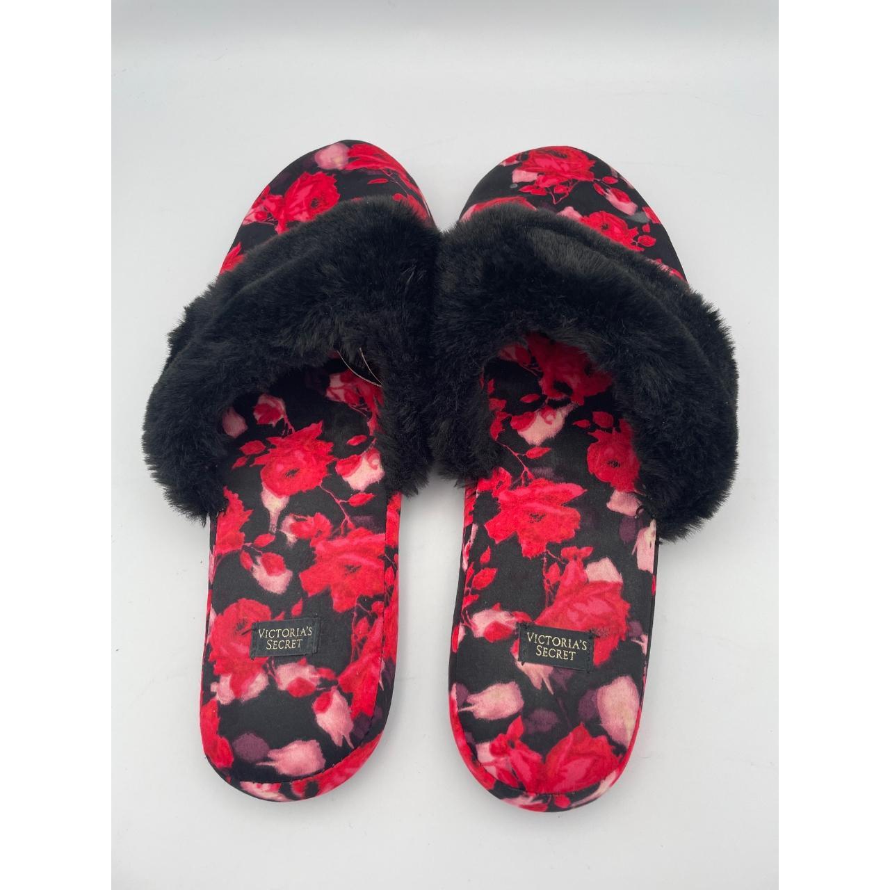 Victoria's Secret Women's Black and Red Slippers | Depop