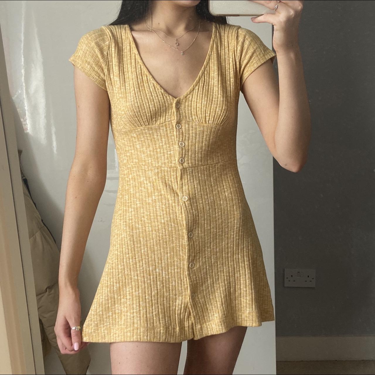 Pull and outlet bear yellow dress