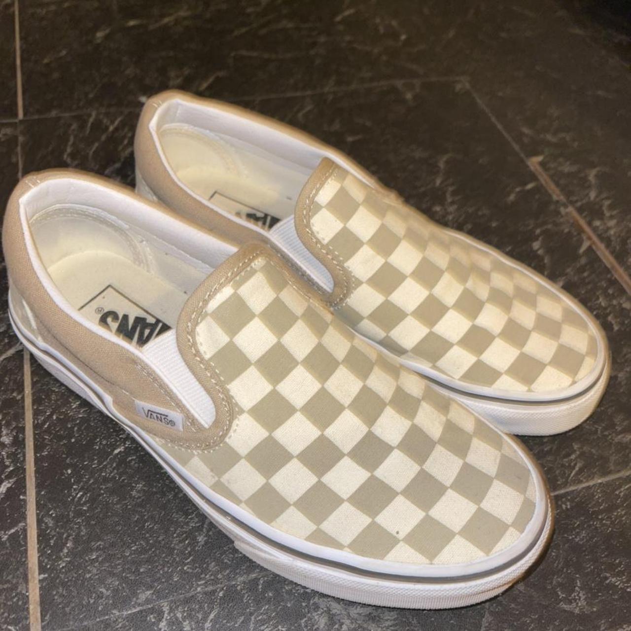 Vans Women's Cream and White Trainers | Depop