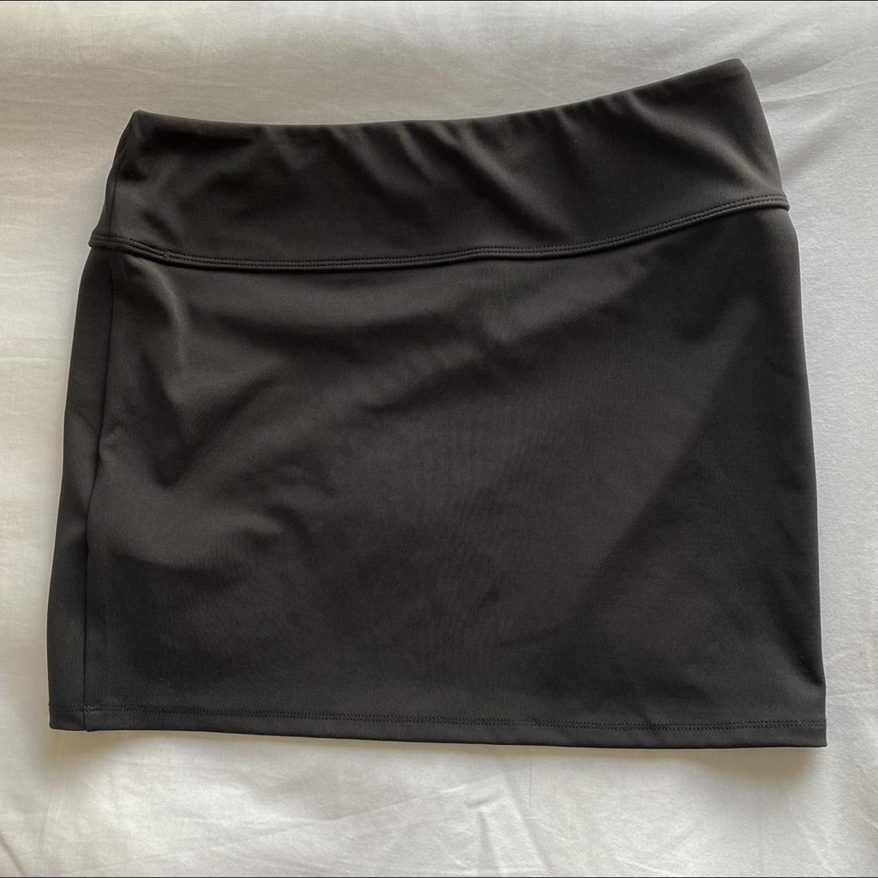 H&M black low waist mini skirt Brand new with tags... - Depop