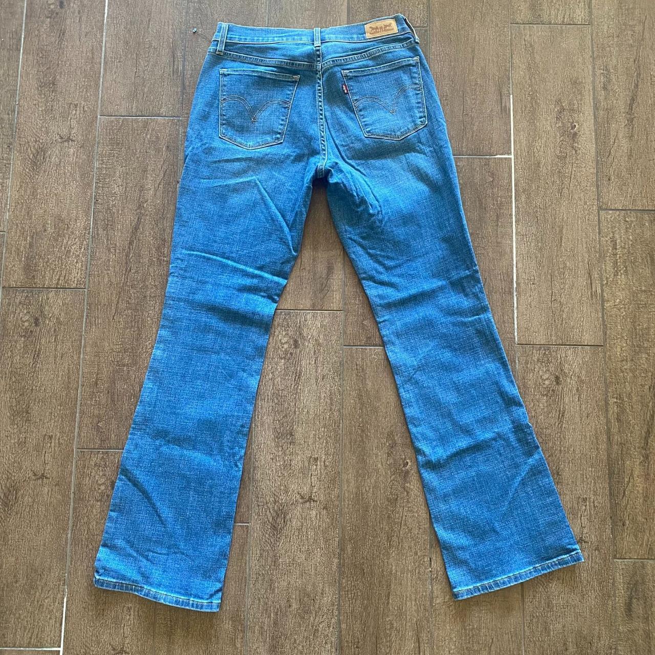 Levi's 515 Boot Cut Jeans Size: 30 (6) Waist:... - Depop