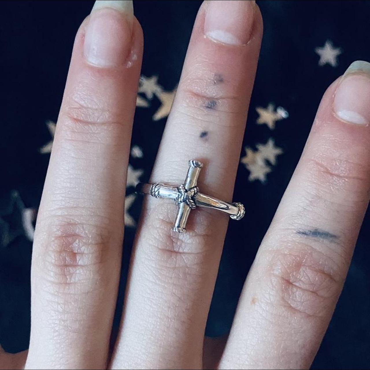 Women's crucifix clearance ring