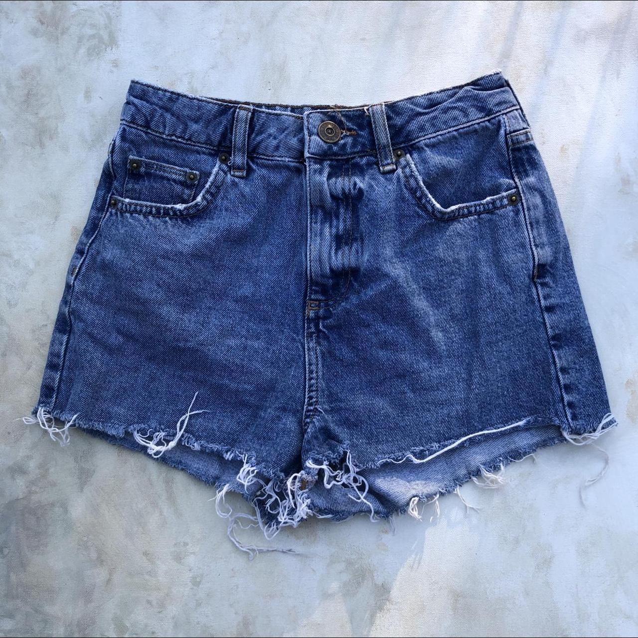 Urban Outfitters Women's Blue and Navy Shorts | Depop