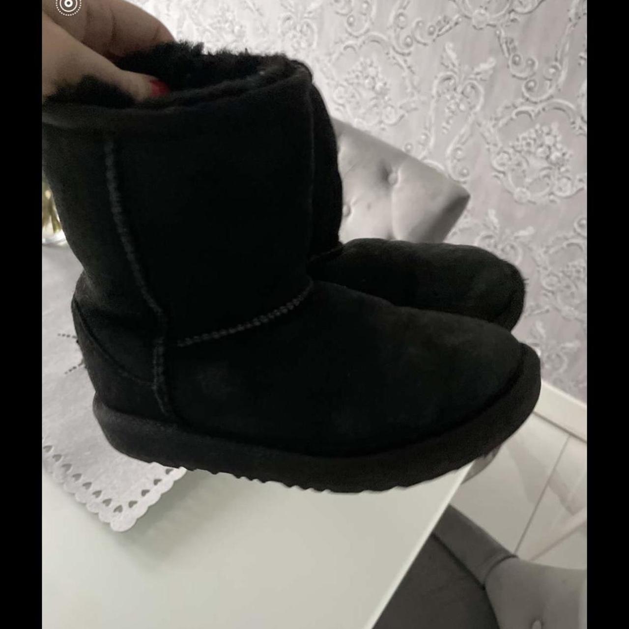 Childrens ugg hotsell boots size 12