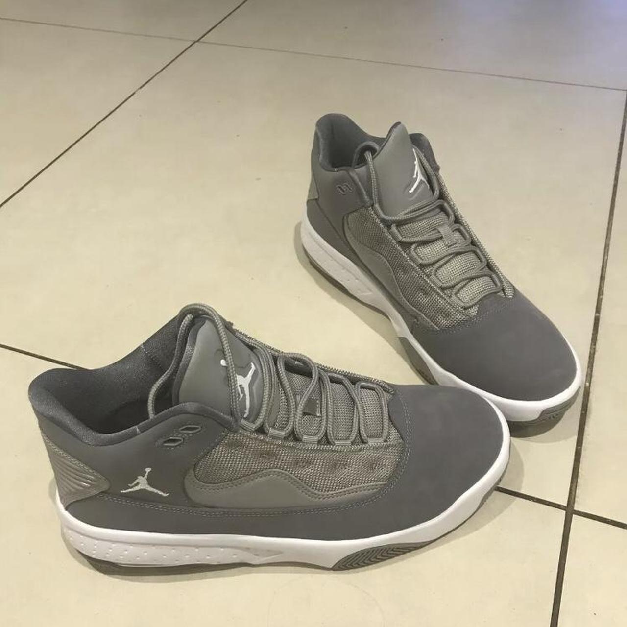 Tropical Twist Nike Jordan Max Aura Jordan Max Aura Medium Grey UK