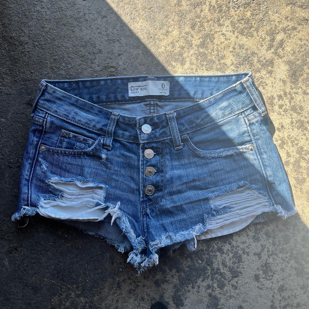 Super flattering low rise shorts No stains or signs... - Depop