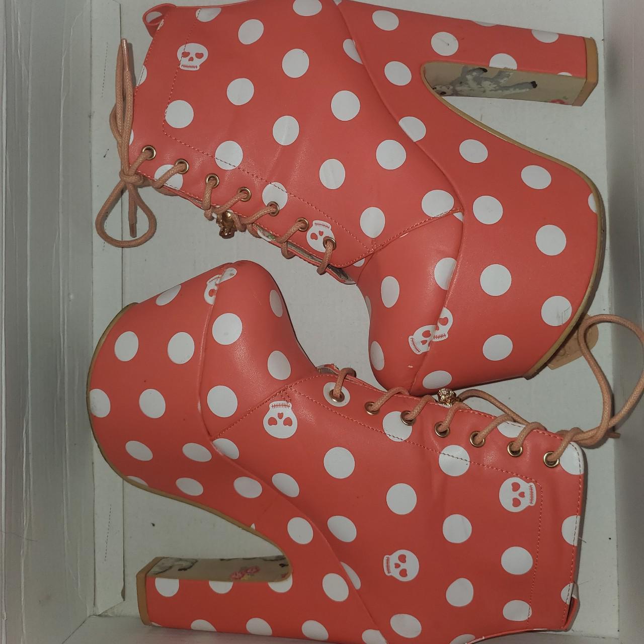 item listed by beelzebabe