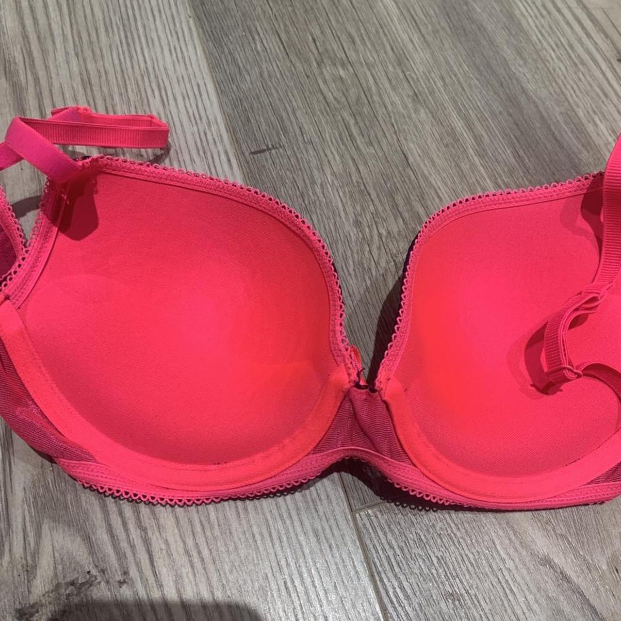 Hot pink bra size: 34B Never worn - Depop