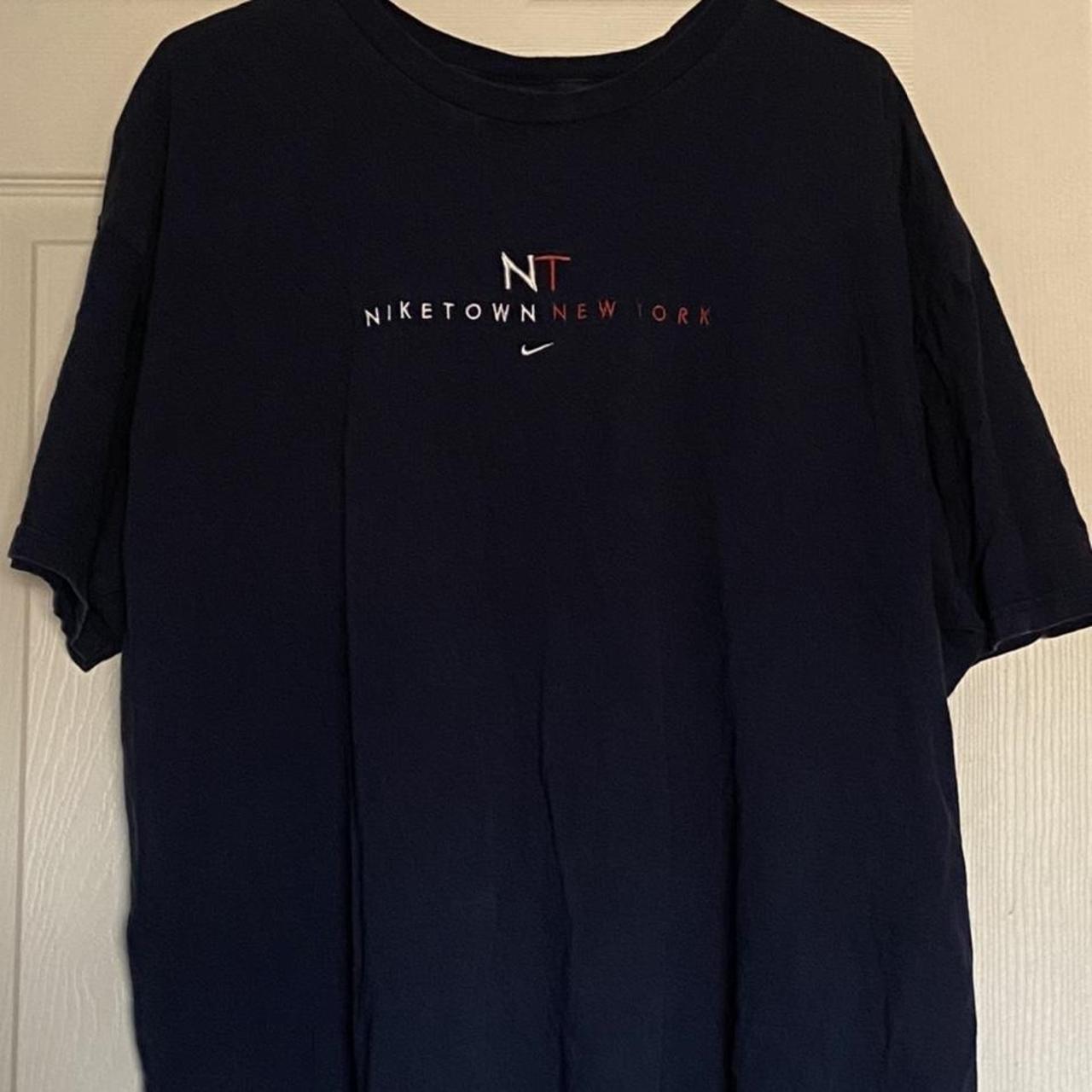 niketown sweatshirt vintage