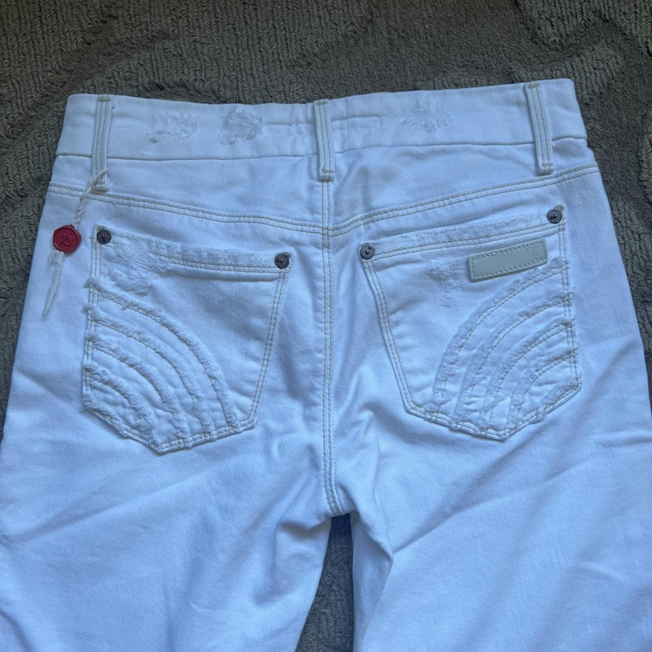 Adorable white flared Joe’s jeans Super cute... Depop