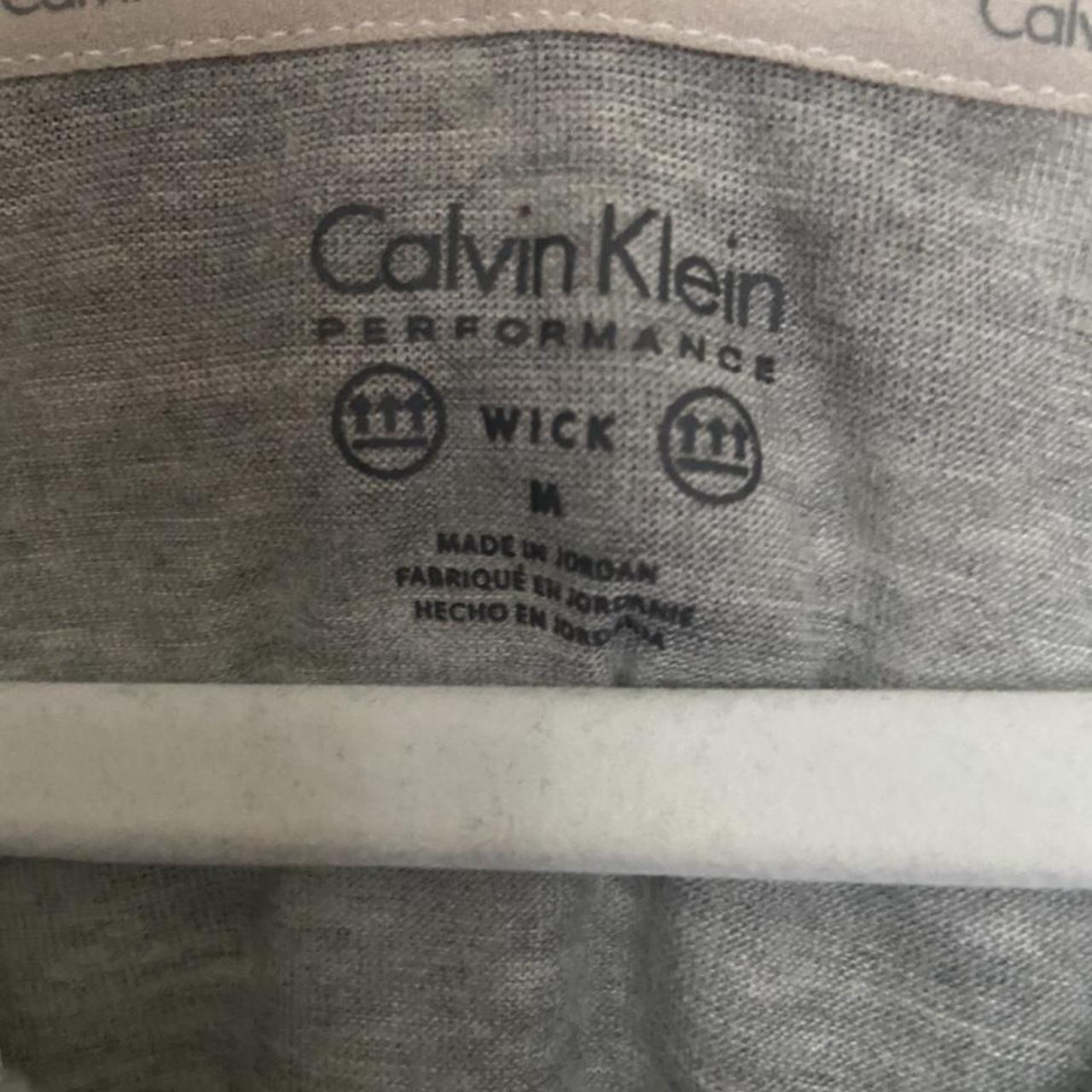 Calvin Klein T-shirt - Depop