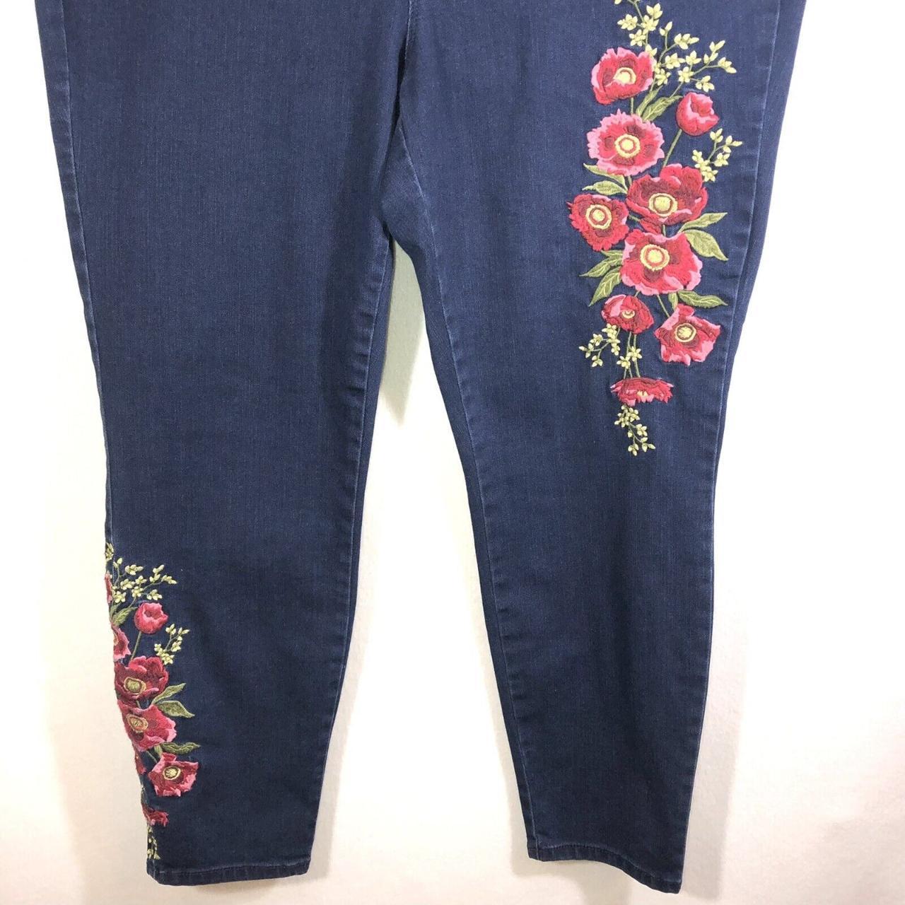 Womens Martha Stewart Straight Leg Stretch Floral... - Depop