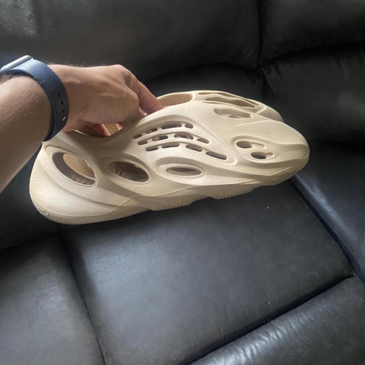 foam runner tan