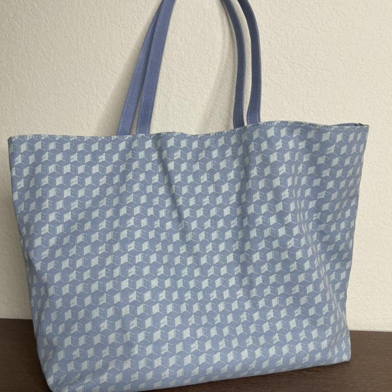 Estée Lauder Women's Blue and White Bag (2)