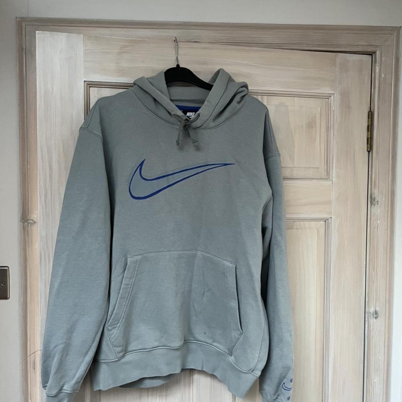 depop nike hoodie