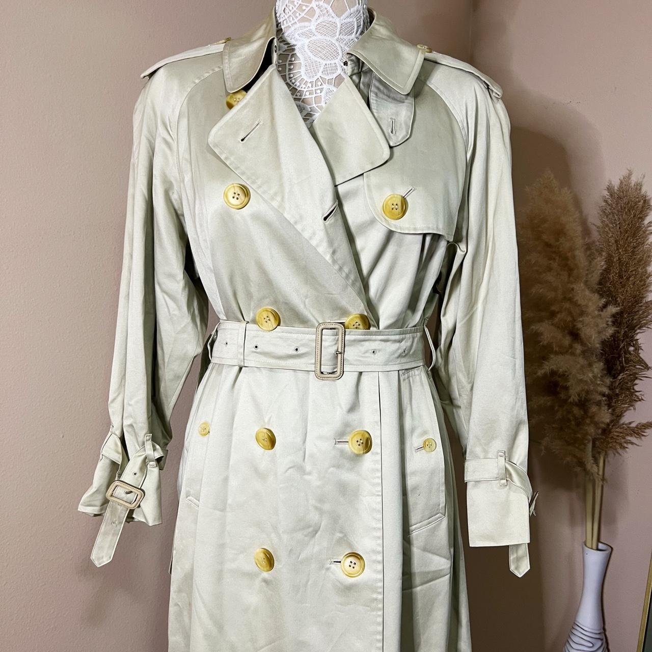 Burberry on sale cream coat