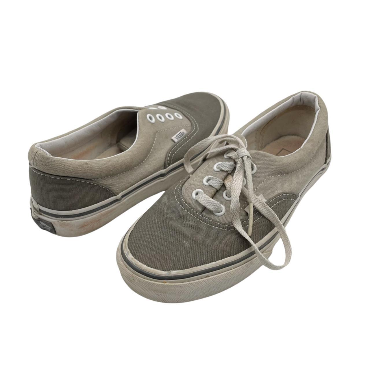 gray tie up vans