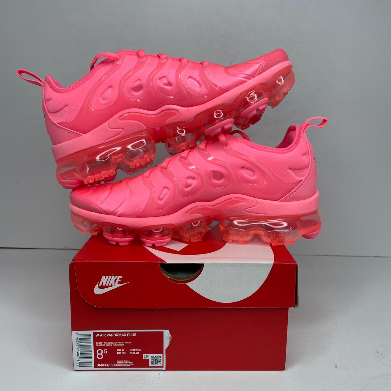 sunset pulse vapormax plus