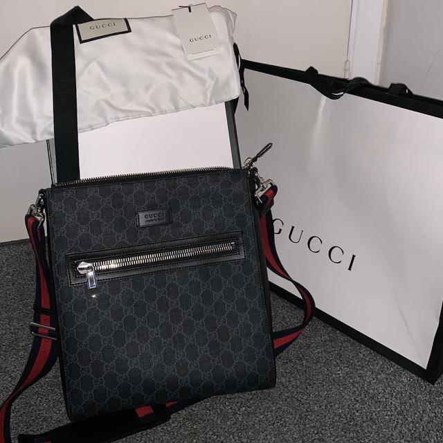 Gucci messenger-bag - Depop