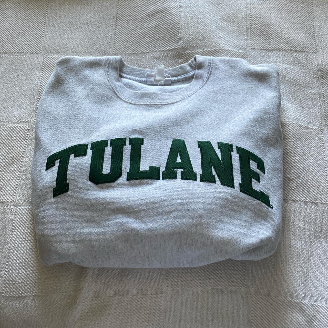 Tulane sweatshirt 💚 Perfect for the fall/winter... Depop