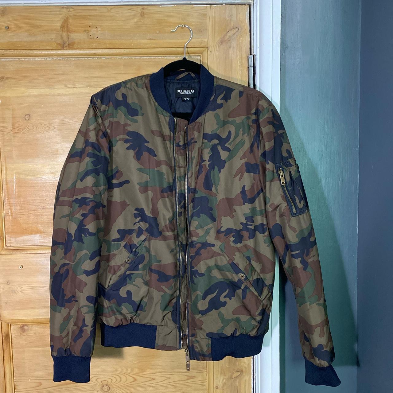 Hoodie pull&bear camo online