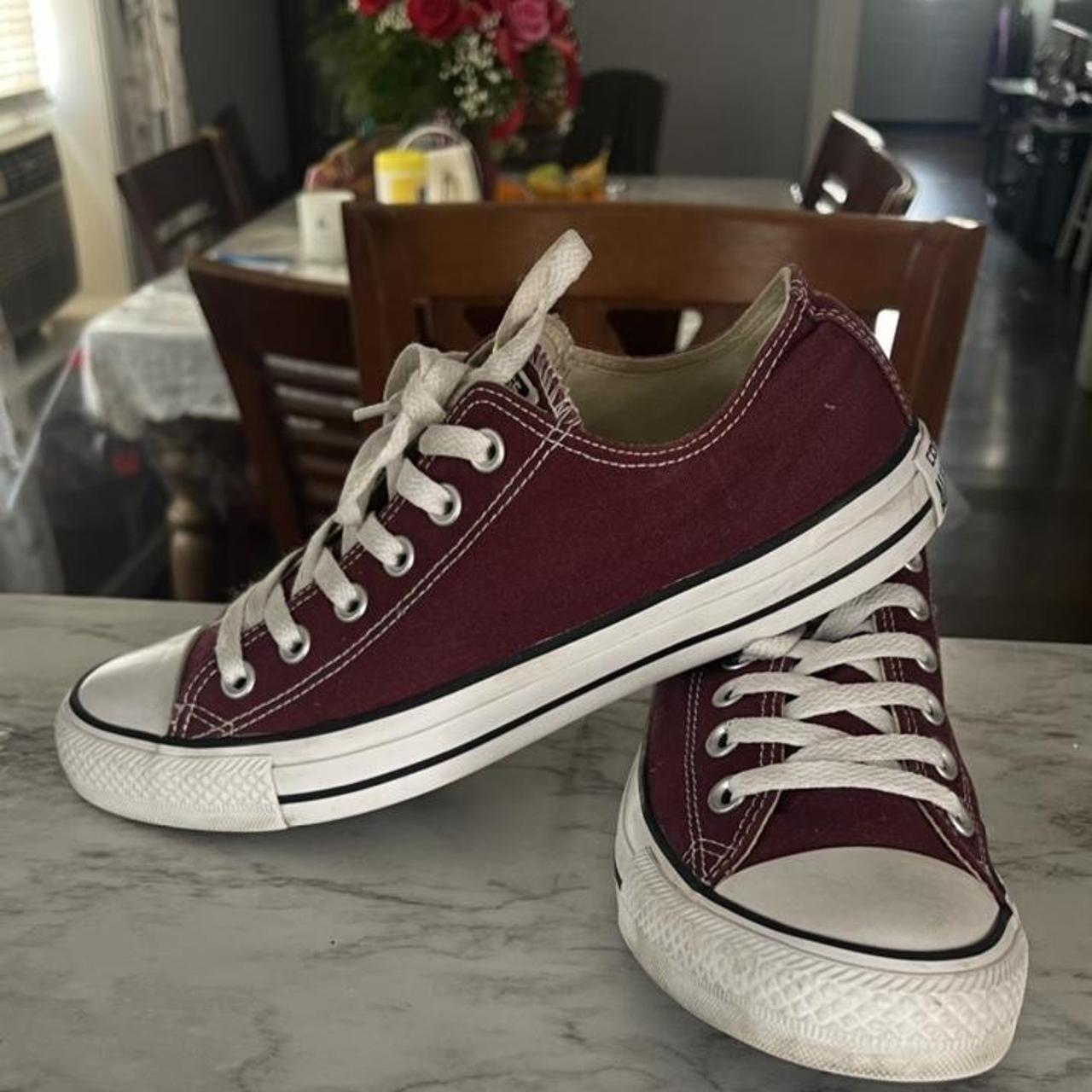 Converse Women's Burgundy and White Trainers | Depop