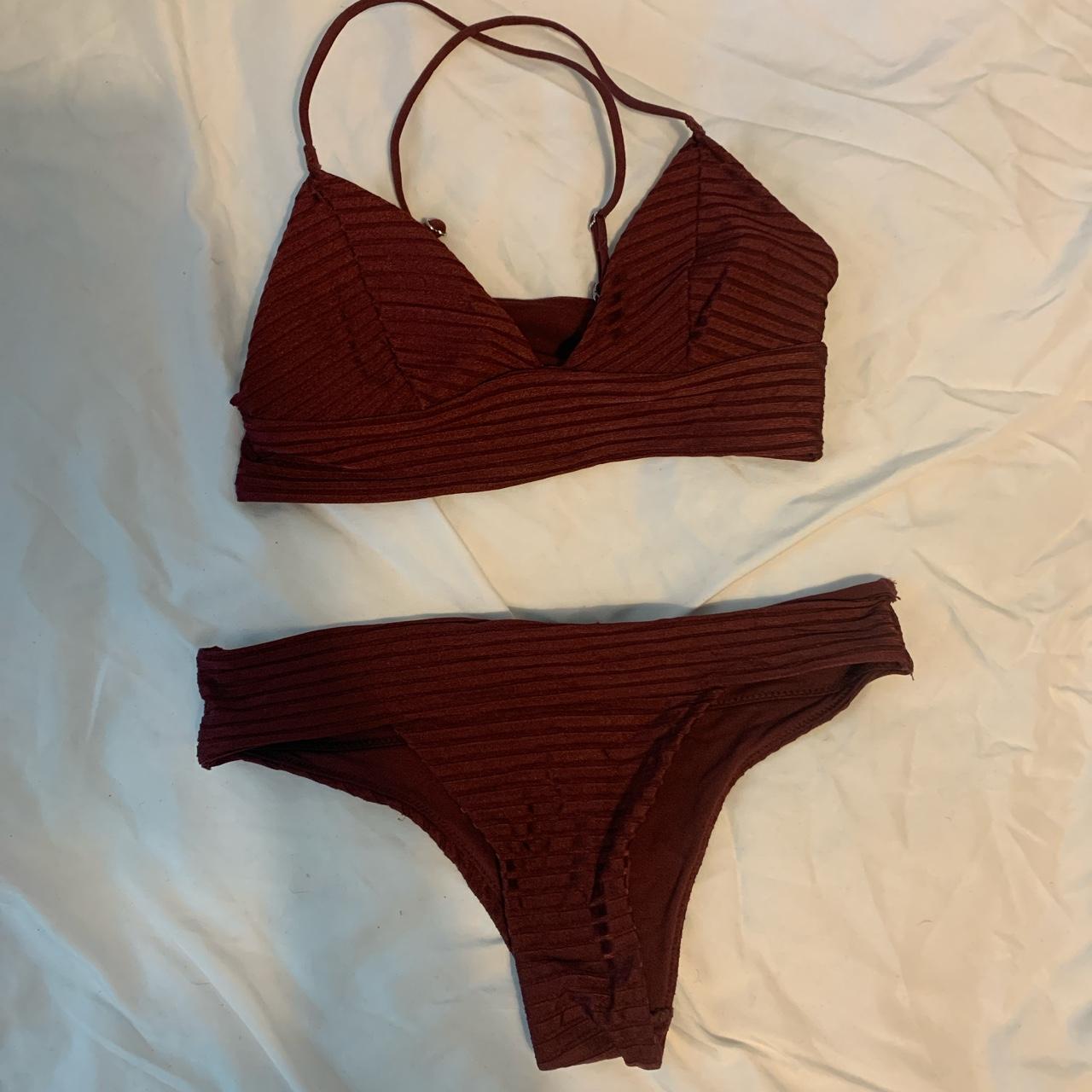 H&M Women's Burgundy Bikinisandtankinisets Depop
