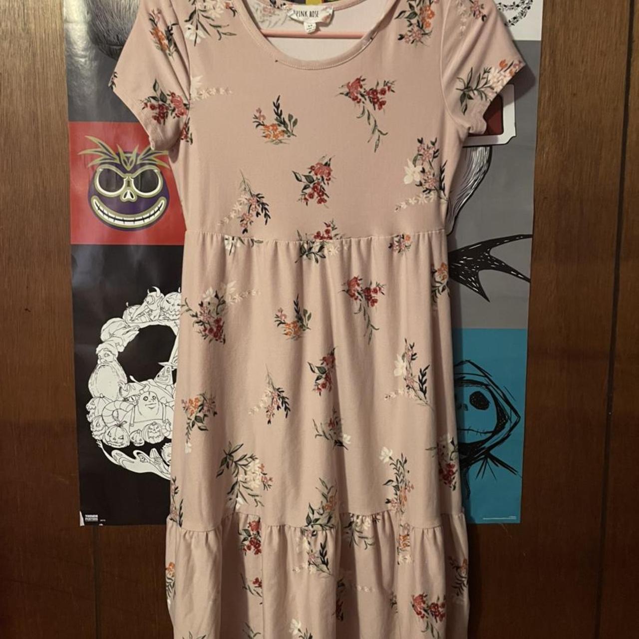 Size xs women’s Pink Rose floral dress. - Depop