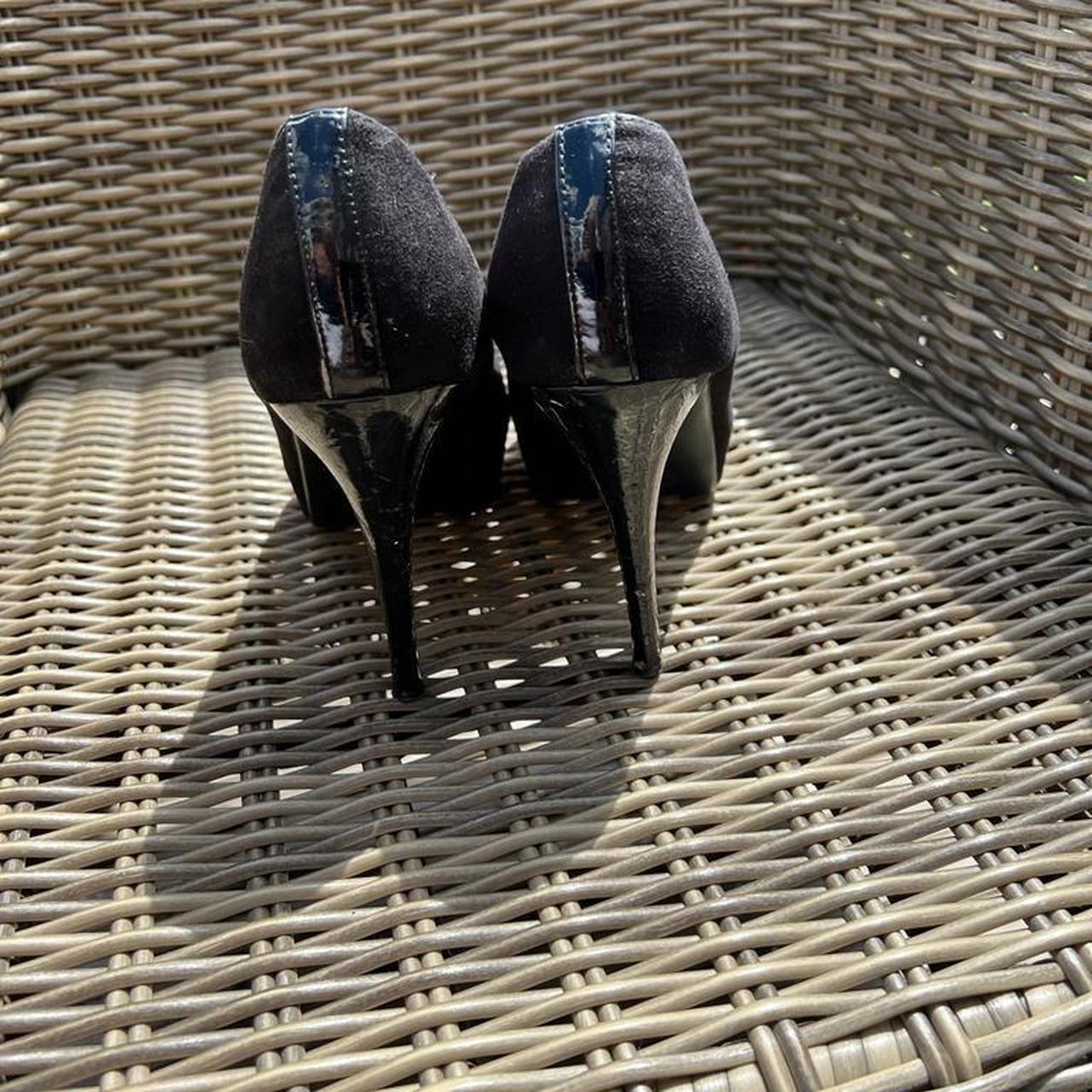 stiletto heels closed toe