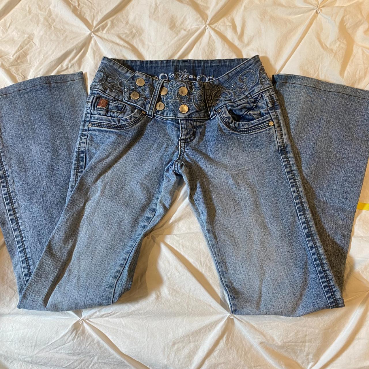Vintage 00s low rise flared stretchy jeans size 24 - Depop
