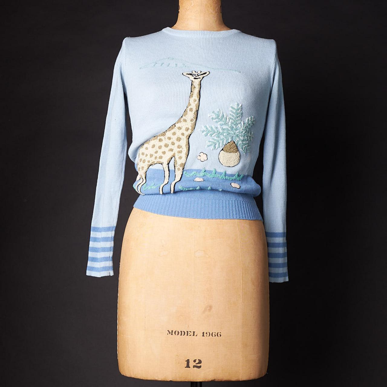 Womens giraffe outlet sweater