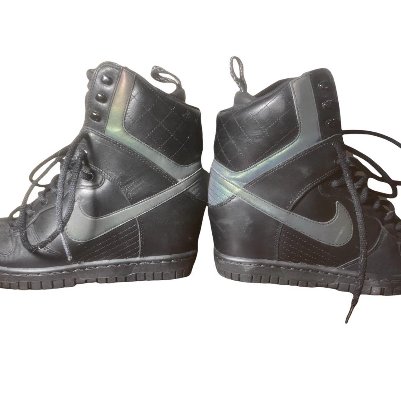 nike wedge heel trainers