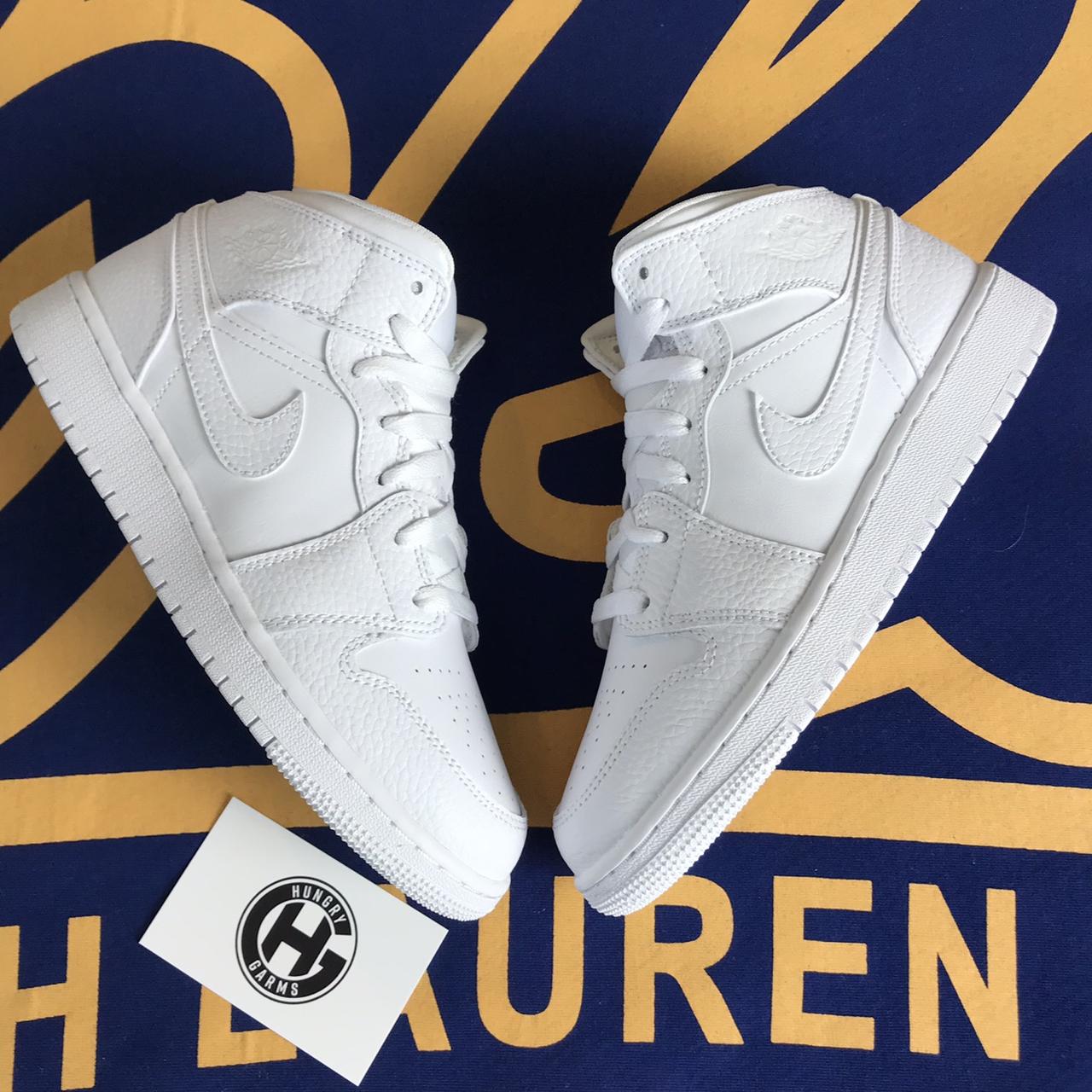 womens air jordan 1 mid triple white